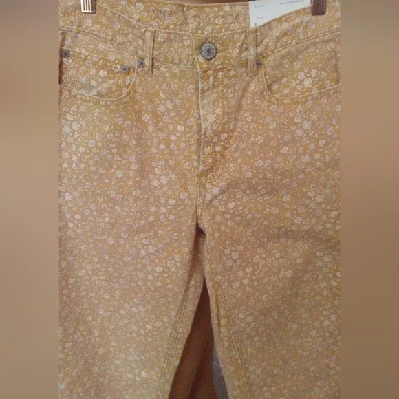 BNWT FLORAL JEANS BY AMERICAN EAGLE SZ. 6 HIGH RISE STRAIGHT LEG (TAN) FLOWERS - Picture 6 of 7